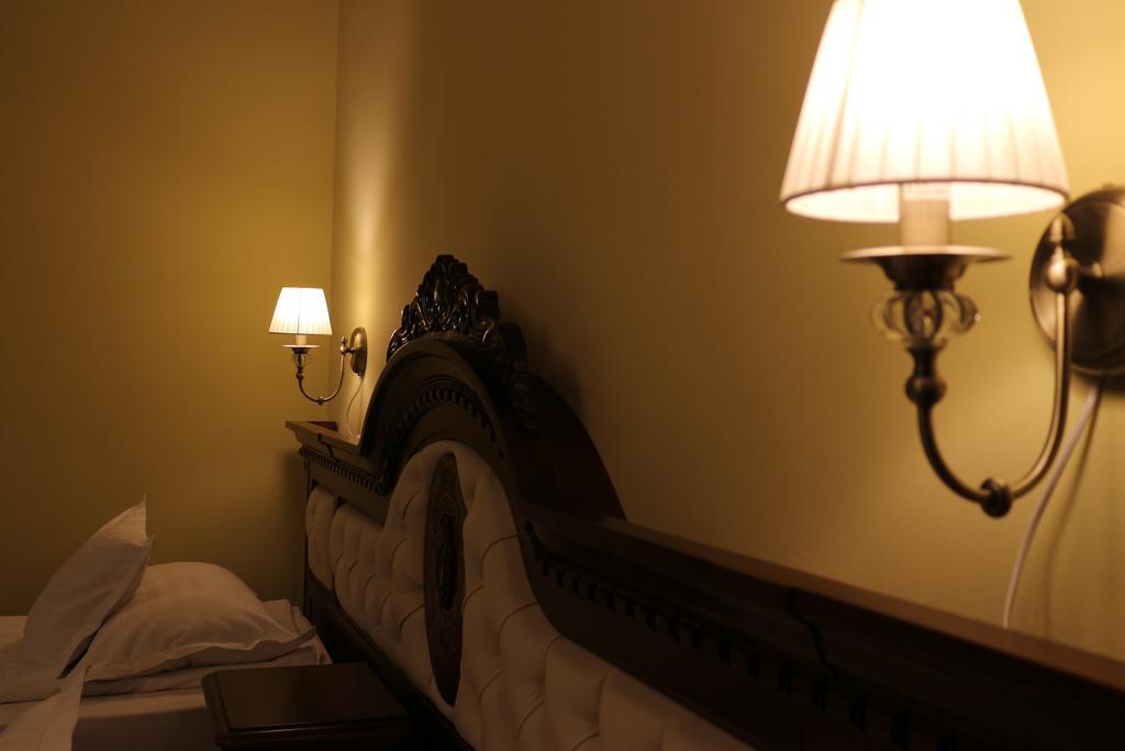 Hotel Astoria サトゥ・マーレ エクステリア 写真