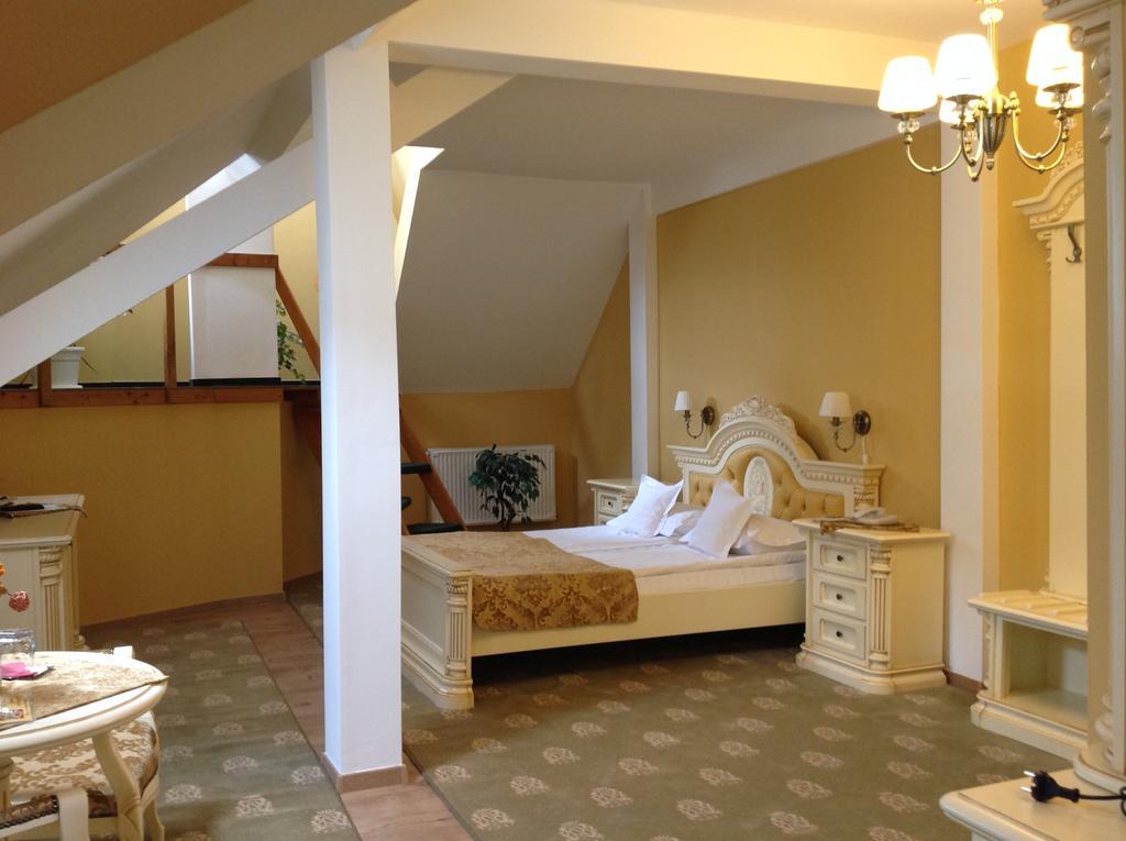 Hotel Astoria サトゥ・マーレ 部屋 写真