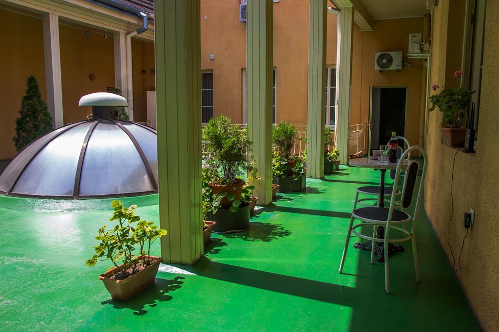 Hotel Astoria サトゥ・マーレ エクステリア 写真