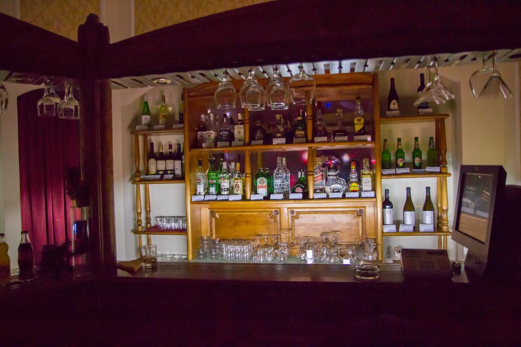 Hotel Astoria サトゥ・マーレ エクステリア 写真
